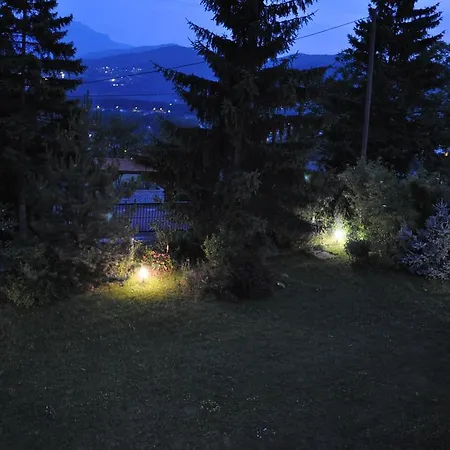 Country house Garden *